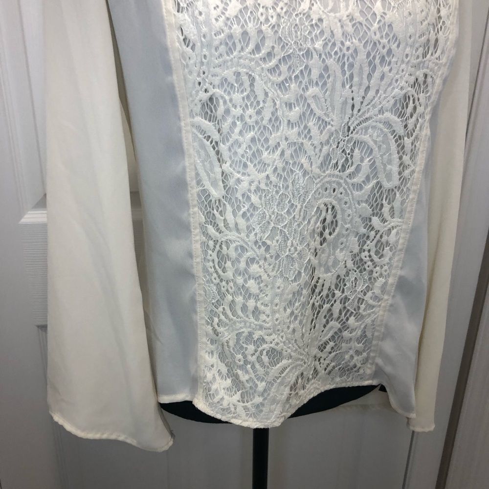 AGB sheer cream lace front hi low long sleeve blouse top, size medium - Picture 4 of 10